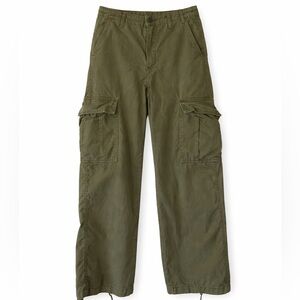 Levi’s Cargo pants green small 27” baggy